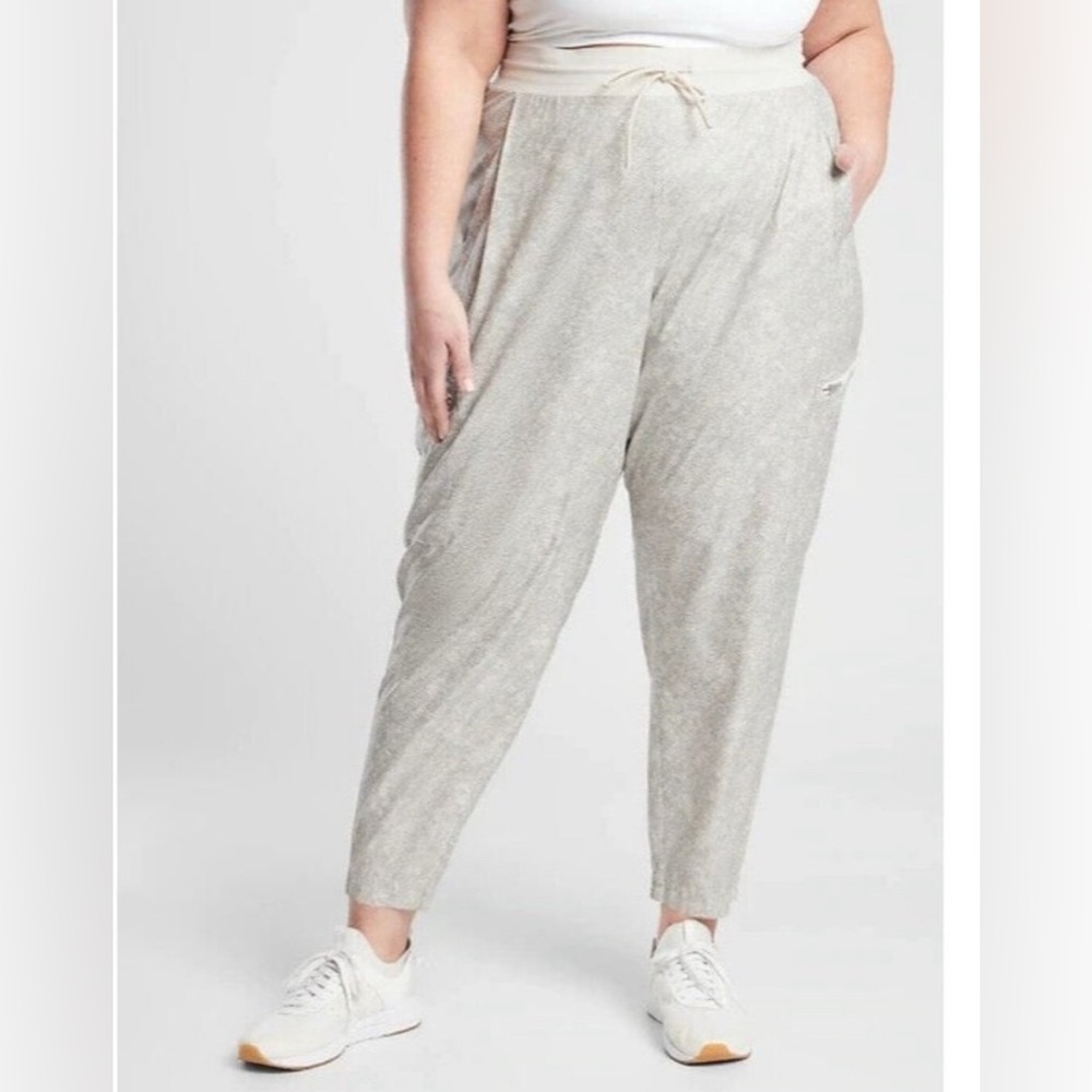 Athleta Venture Printed Pant High Rise Jogger size 26